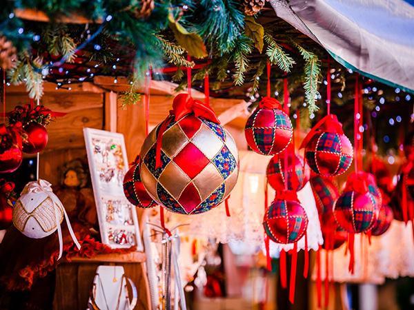 Adventi Korzó Kézműves Piactér